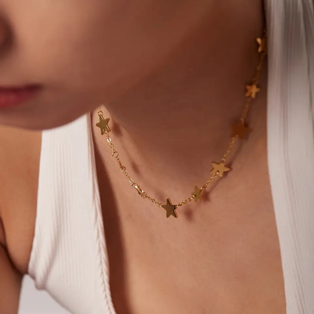 ◾️18K Gold Plated Star Charm Choker Necklace